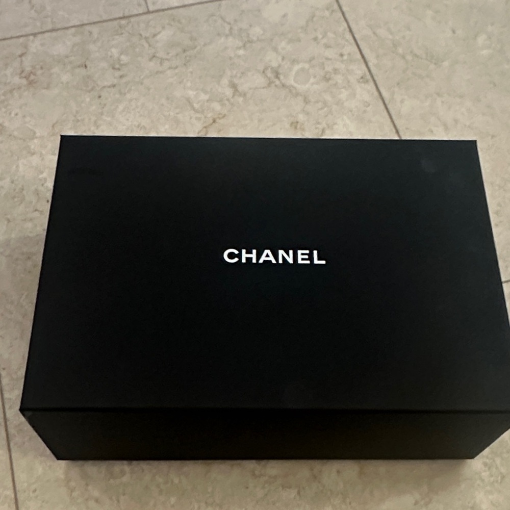 CHANEL Black and White Branded Box